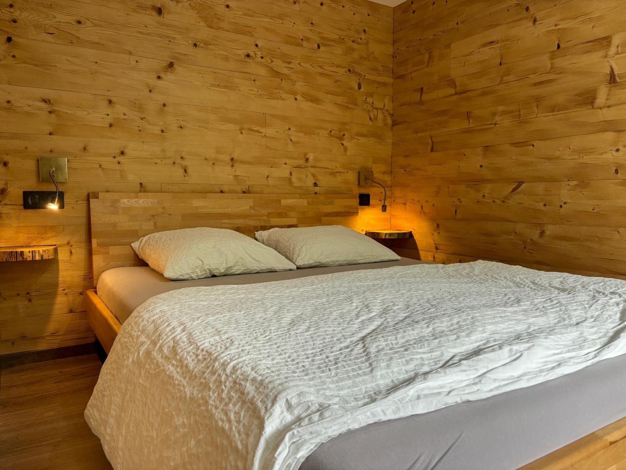 La Ferme De Rochesson, Jacuzzis & Piscine Commune Luaran gambar